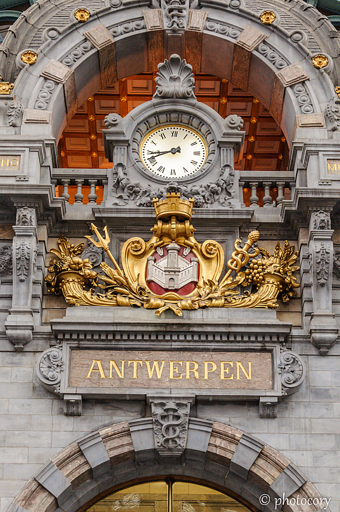 Antwerp, train station, detail