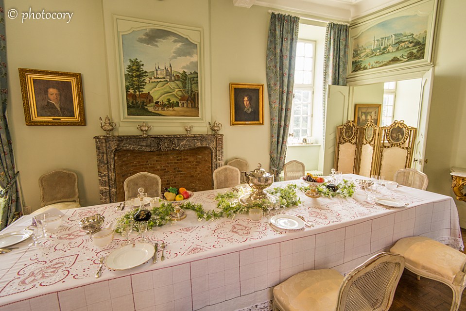 The dinner table at Castle of Veves
