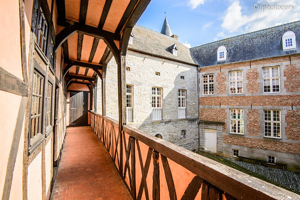 The inner courtyard at Castle of Vevs
