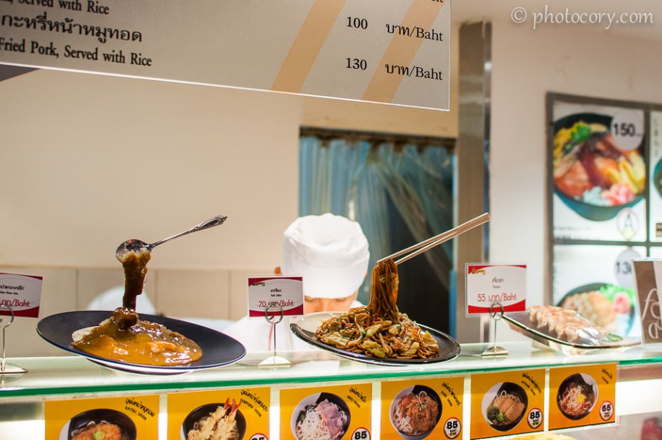 Floating spoons/Linguri in aer!