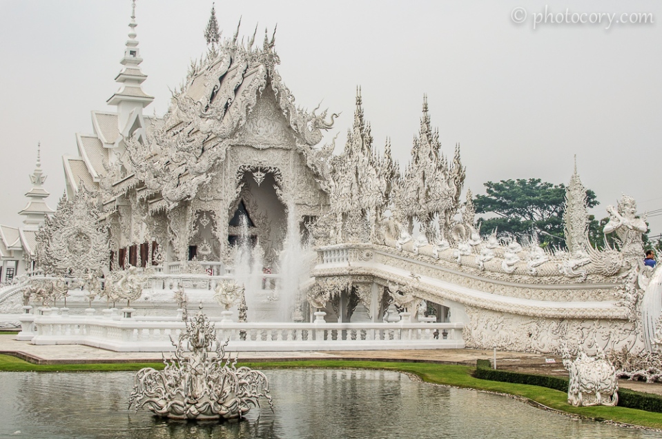The front view over the White Temple