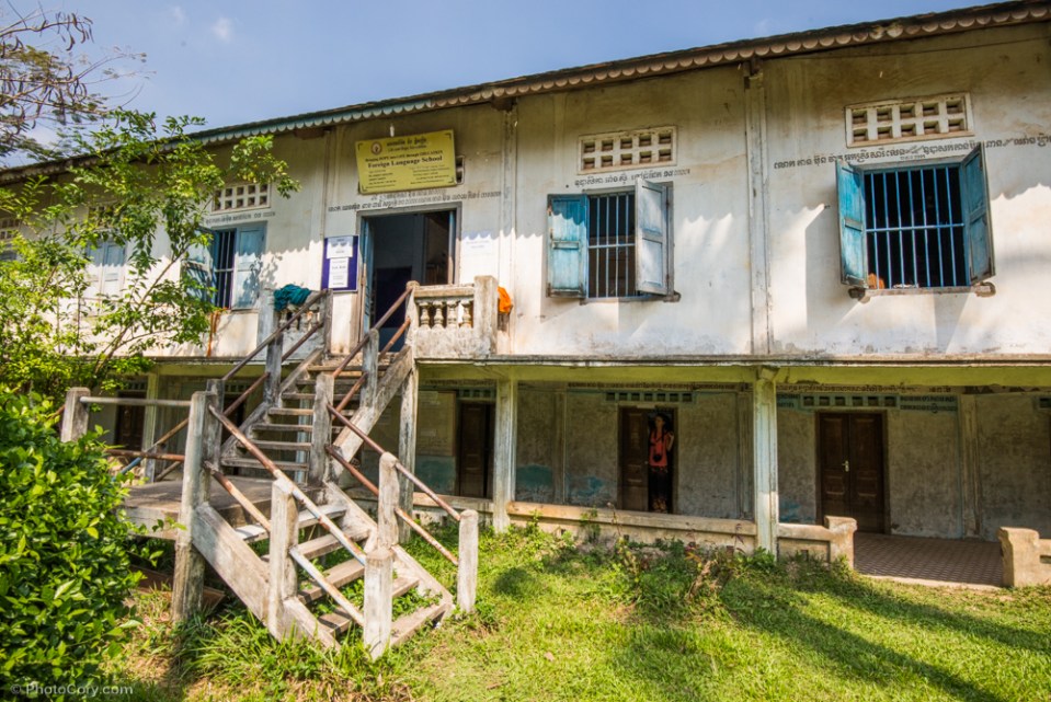 The Language school in Siem Reap/ Aceasta este scoala de limbi straine