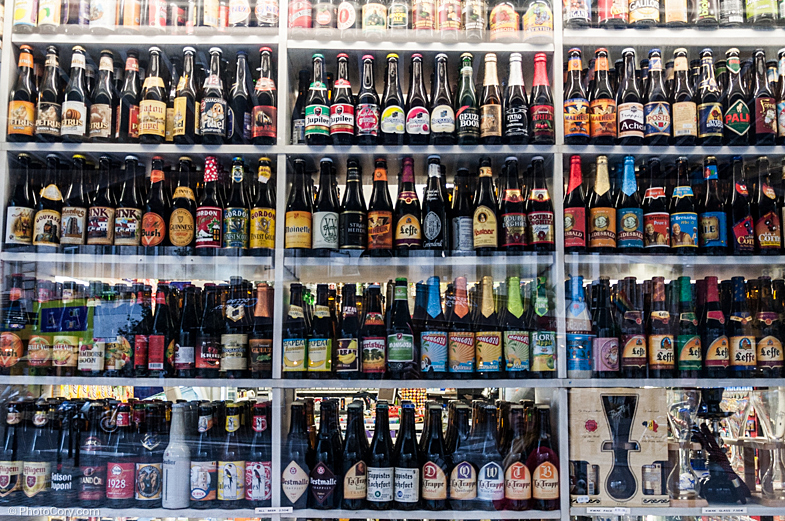 beer bottles window brussesl