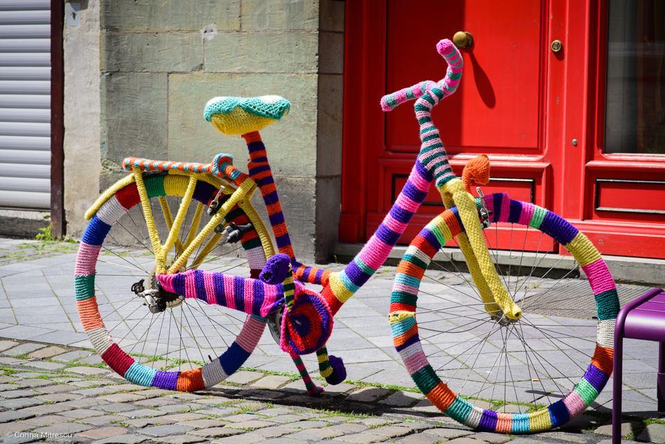 dressed bike in knitted colors bicicleta imbracata impletit colorat aachen  germania