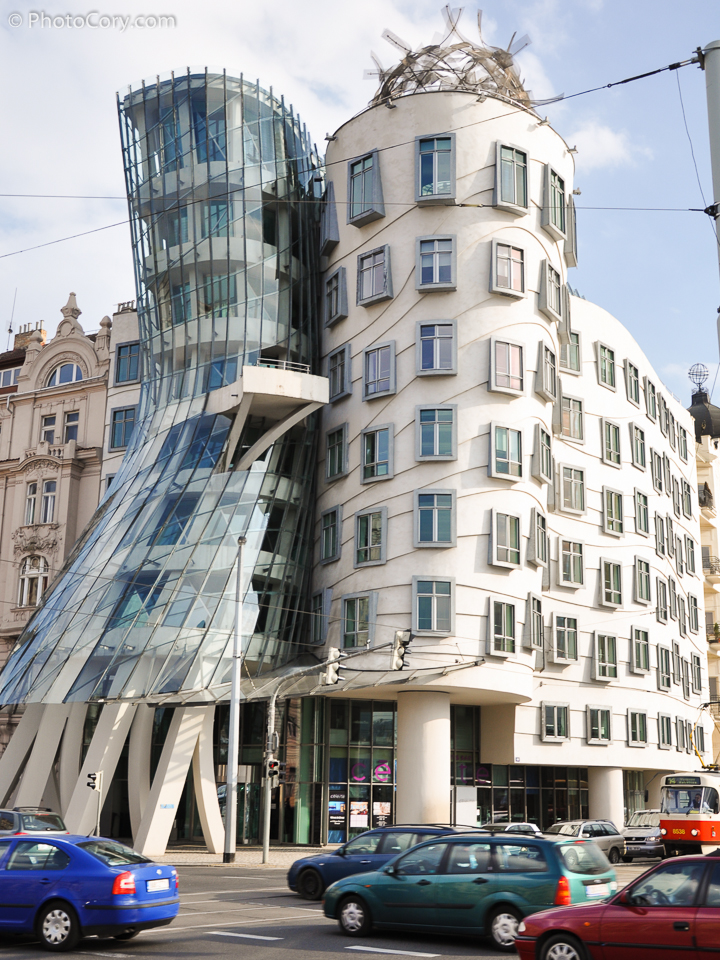dancing house, fred and ginger, prague