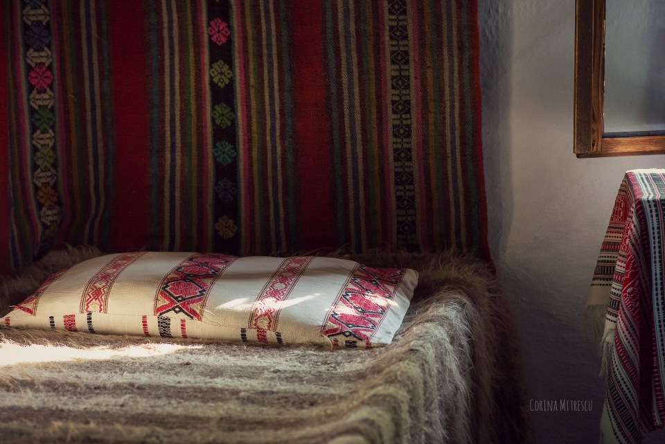 pat traditional romanesc muzeul satului