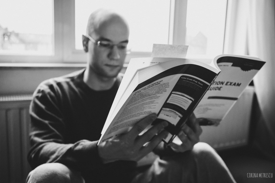 vlado studying DSC_6979