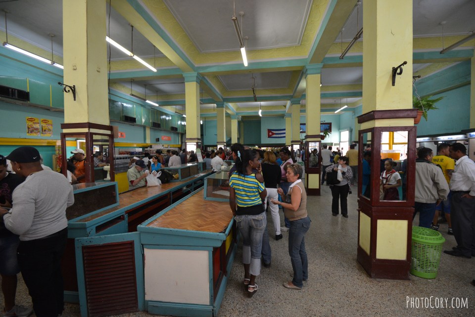 empty market place habana