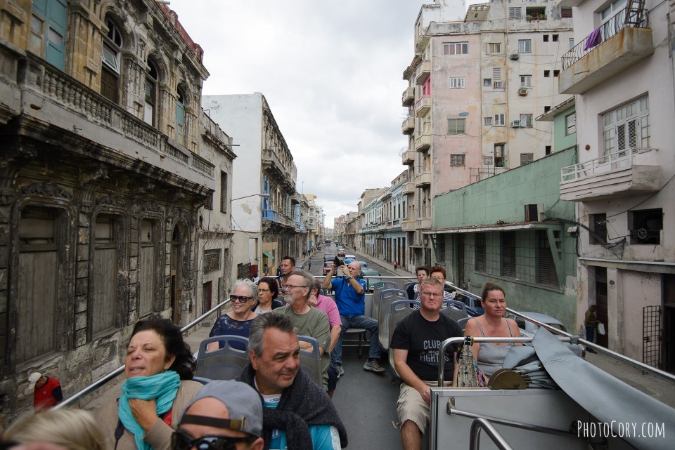 hop on off bus havana